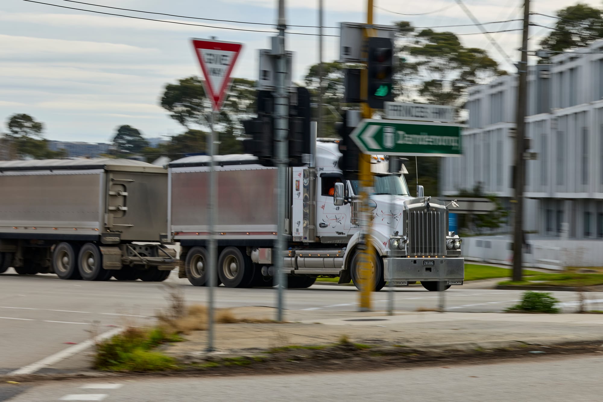 Intersection of Princes Highway and Springvale Road Mulgrave one of Melbourne’s worst intersections according to local truck drivers.