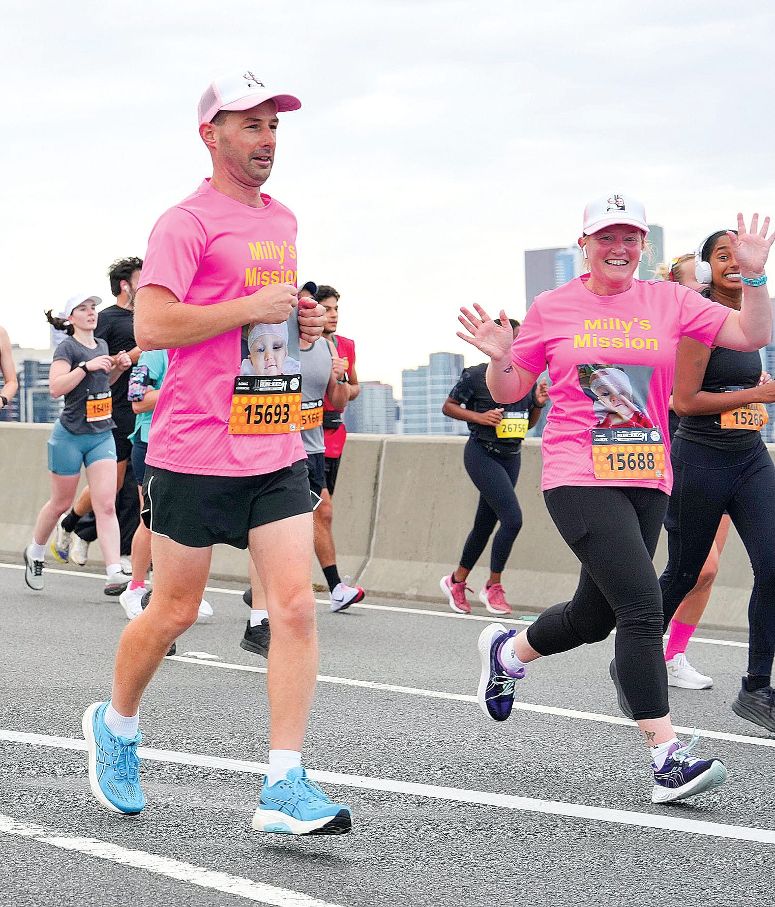 Amy and Brett Wagenaar (in the pink t-shirts) participating in the Run for the Kids to raise money for the Royal Children’s Hospital.