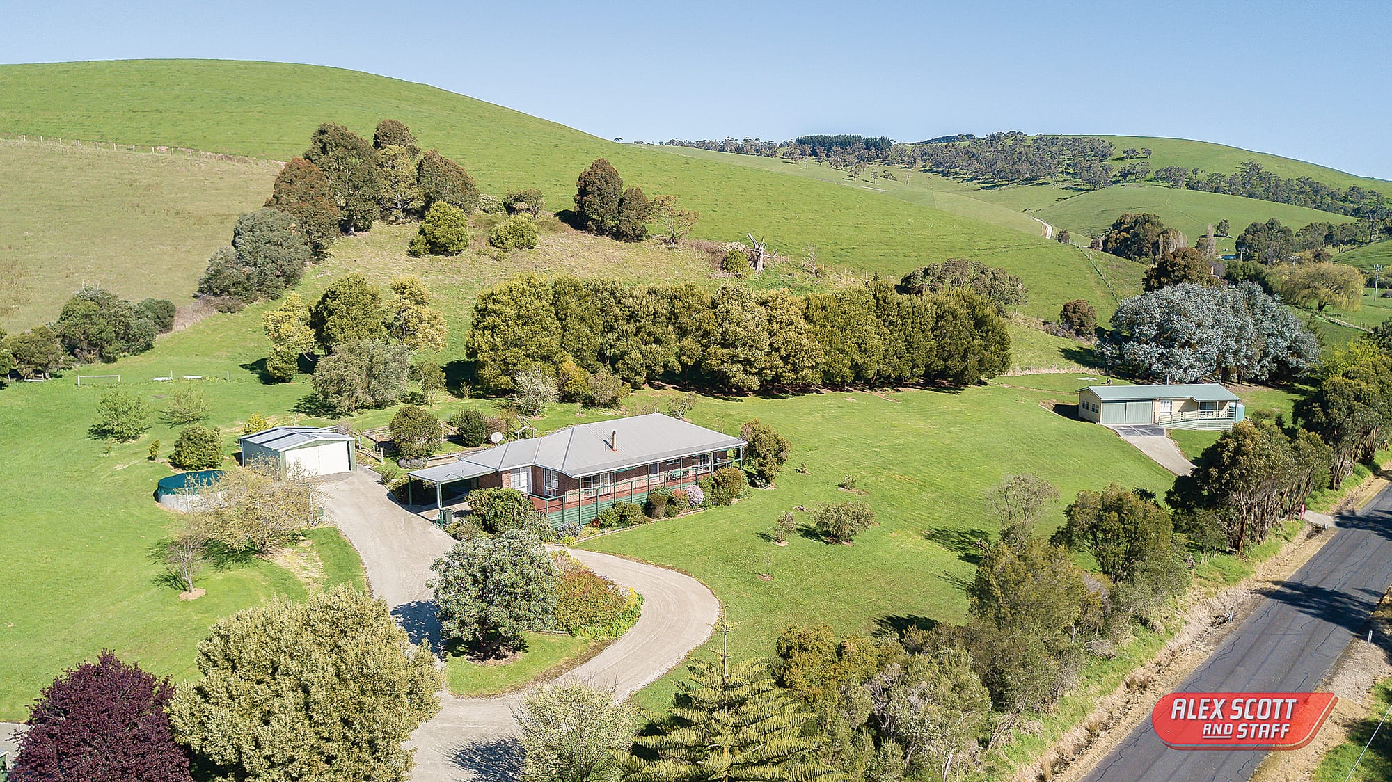 Charming Almurta lifestyle property with dual housing