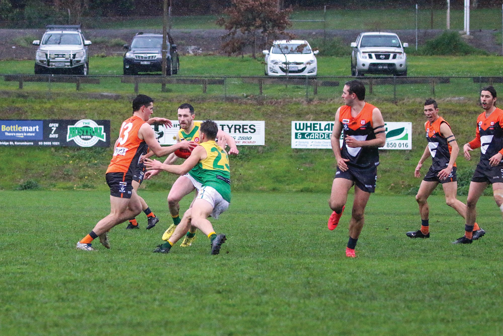 Joel Cuman takes on and pushes through Garfieldâ€™s double defence. ob23_3124