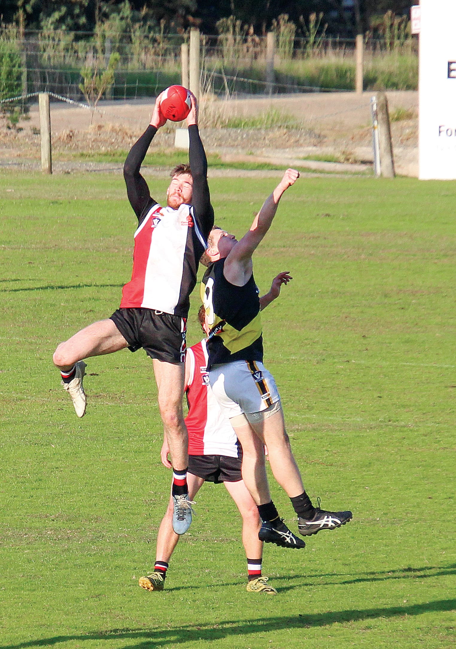 Travis Stewart takes a fantastic mark.