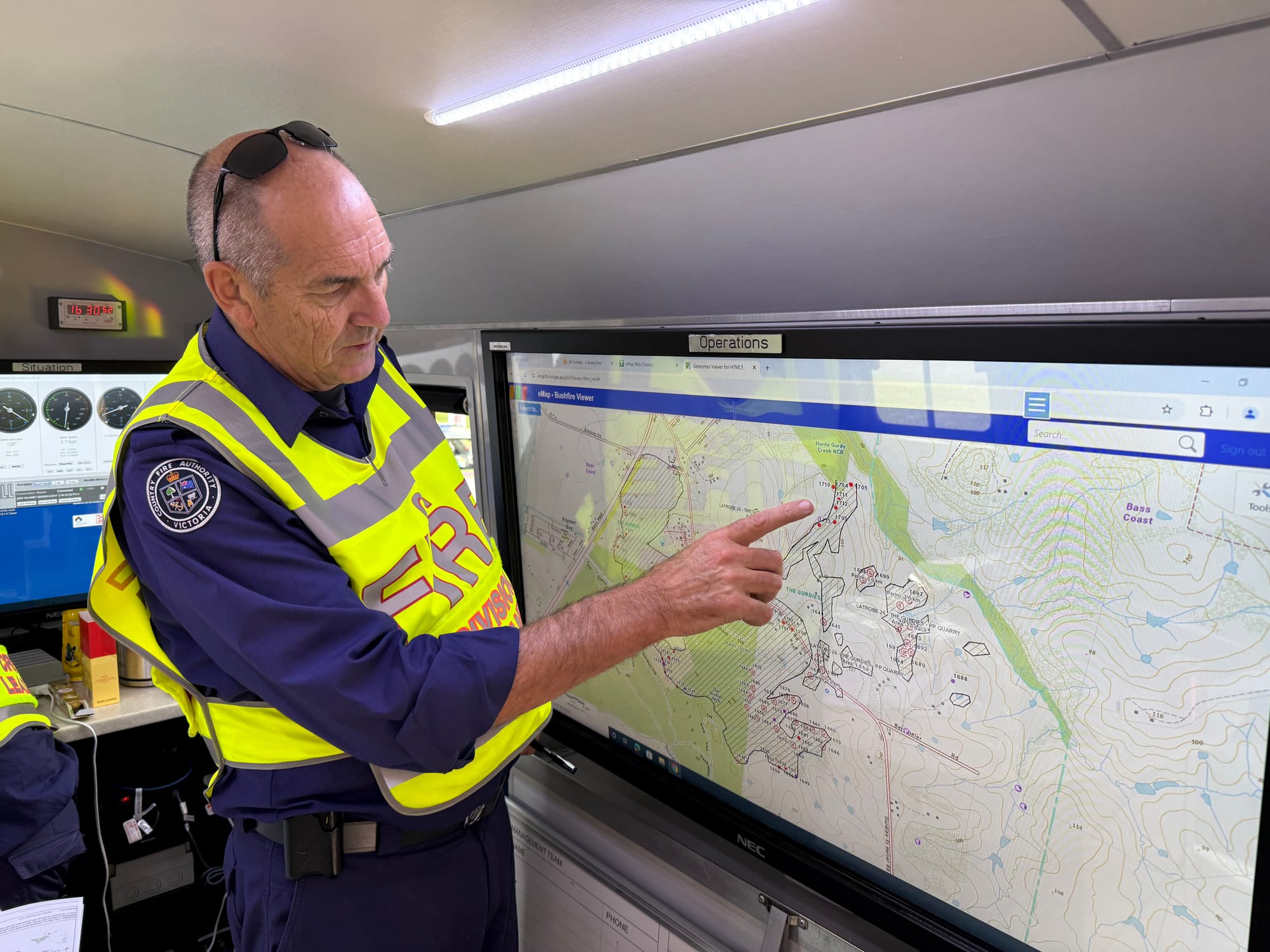 The Gurdies and St Heliers roads reopen to residents only