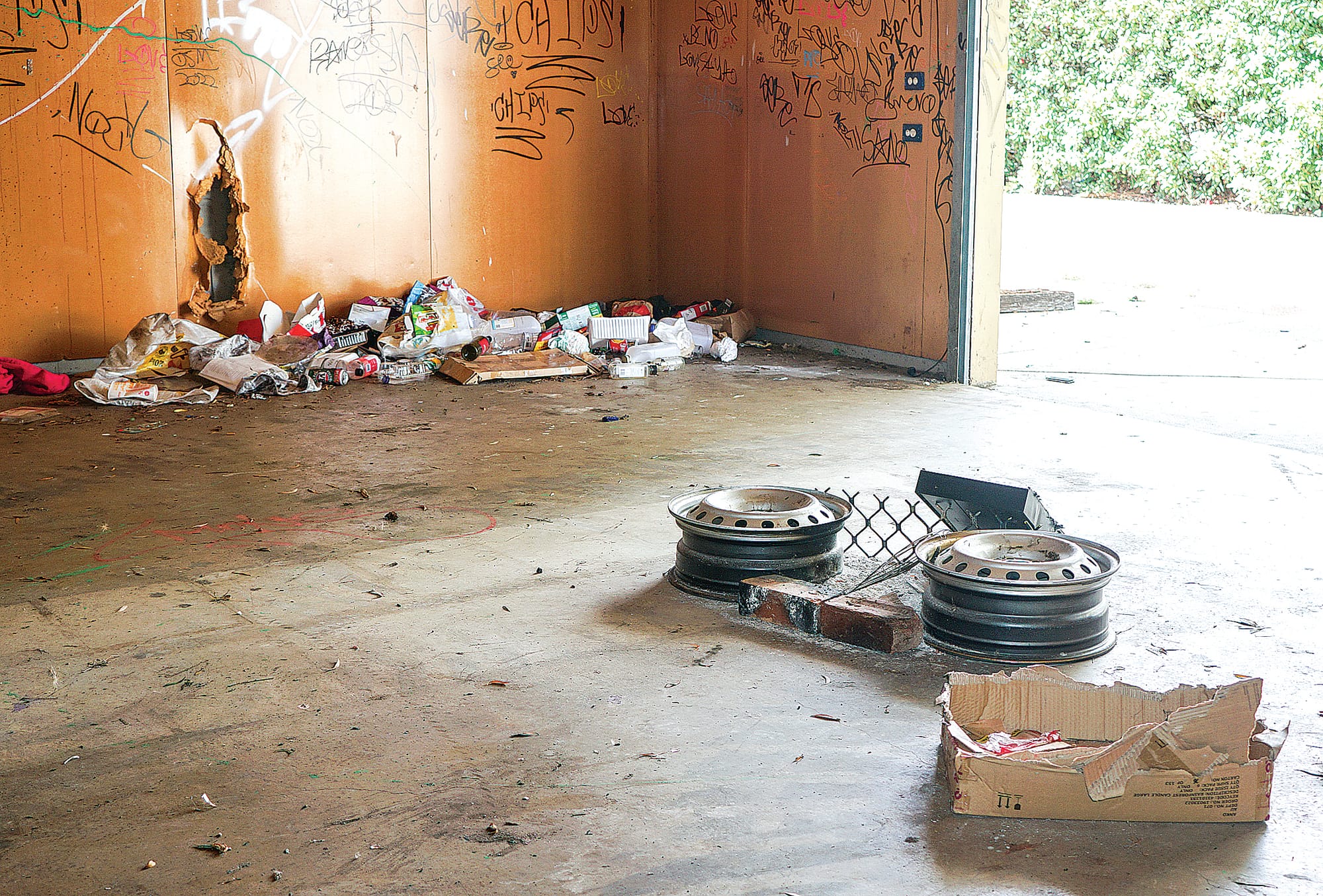 Locals fed up - Resident takes former campus upkeep into own hands