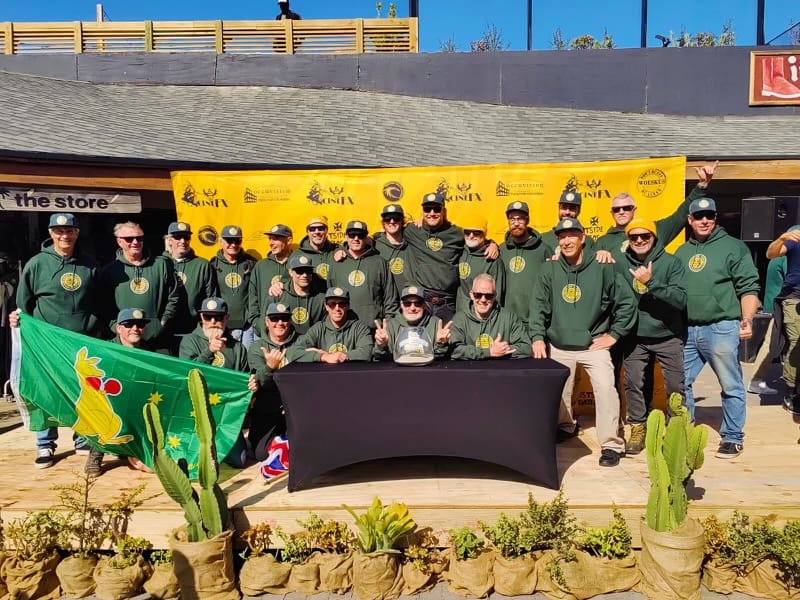 Victorian Kneeboarding team in South Africa for World Titles