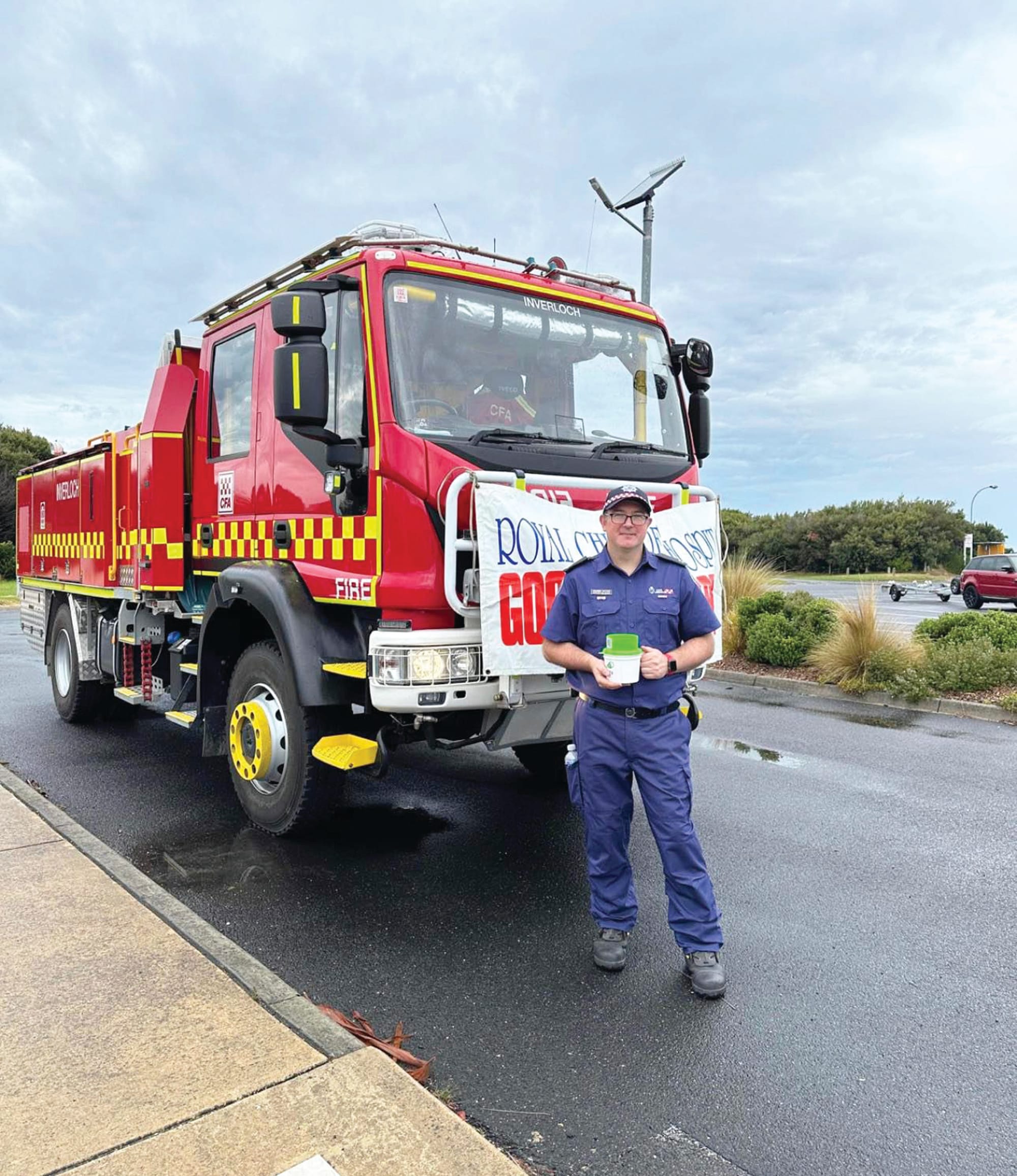 A mighty team of eight Inverloch Fire Brigade members headed out on Friday across Inverloch and raised an impressive $2551, which grew to $6576 by the final count.
“A massive shout out to everyone who donated to the RCH Good Friday appeal. It was a fantastic day even though the weather was not kind to us.”