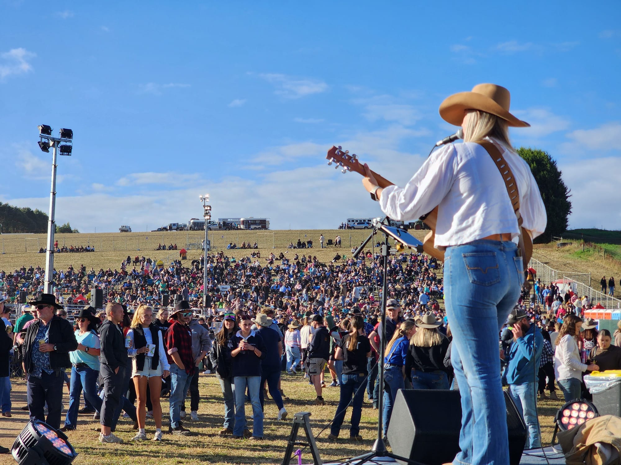 Two days down, a rodeo and Sunday to go