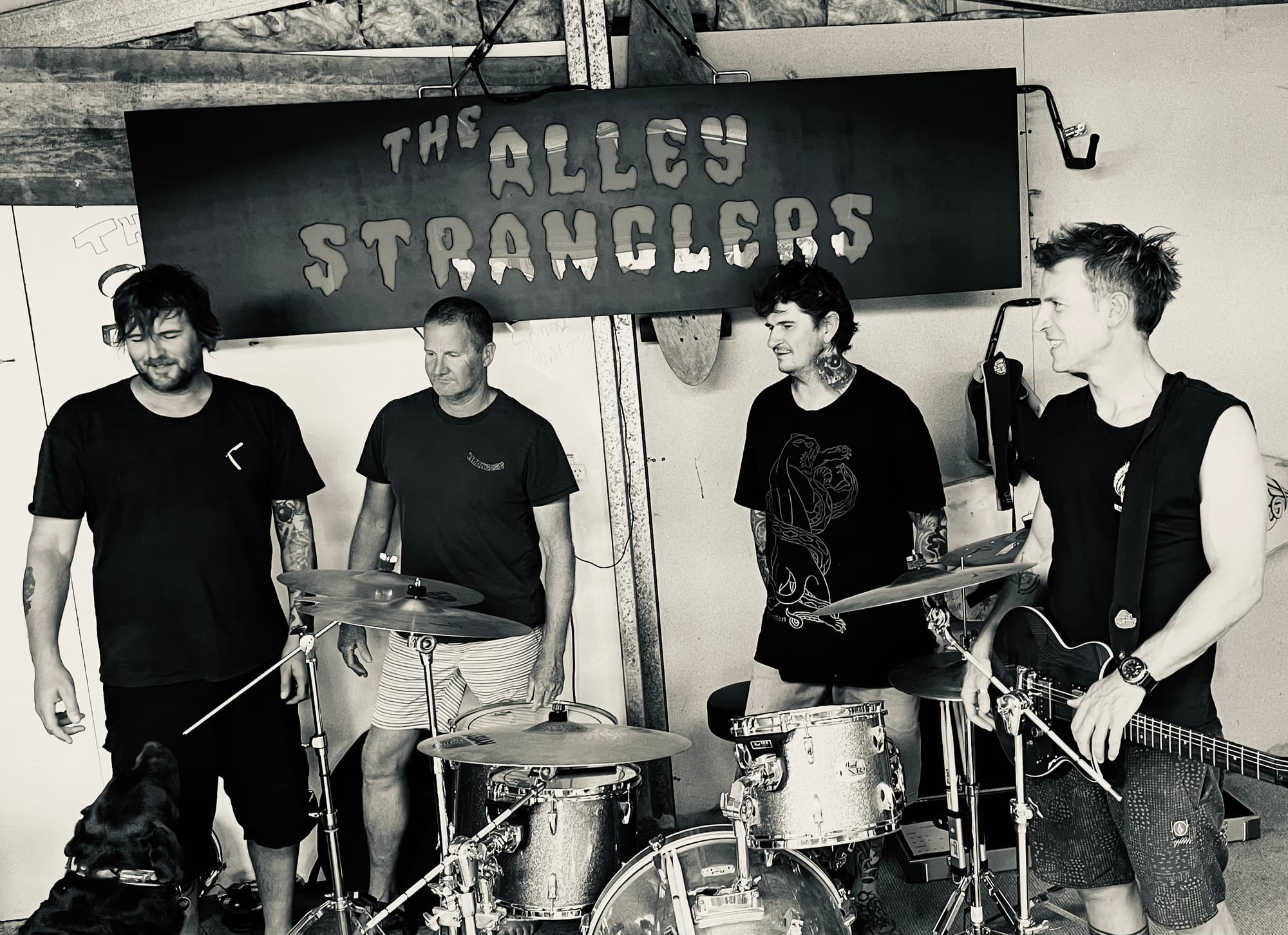The Alley Stranglers: A crusty bunch of punk rock surfies from Phillip Island. 