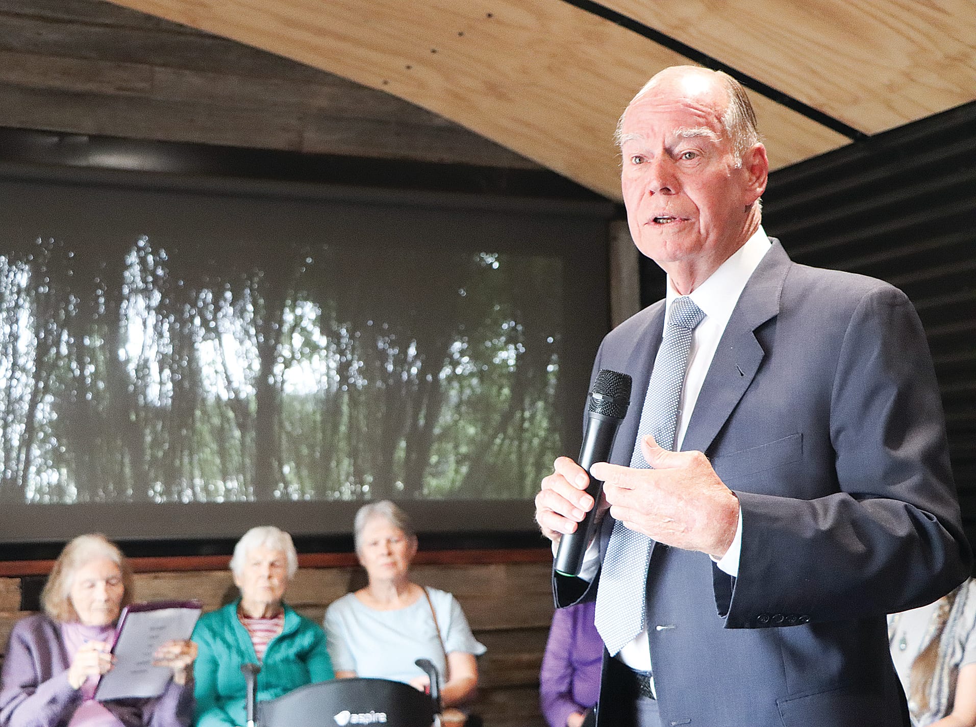 Broadbent encourages Korumburra senior citizens to move forward