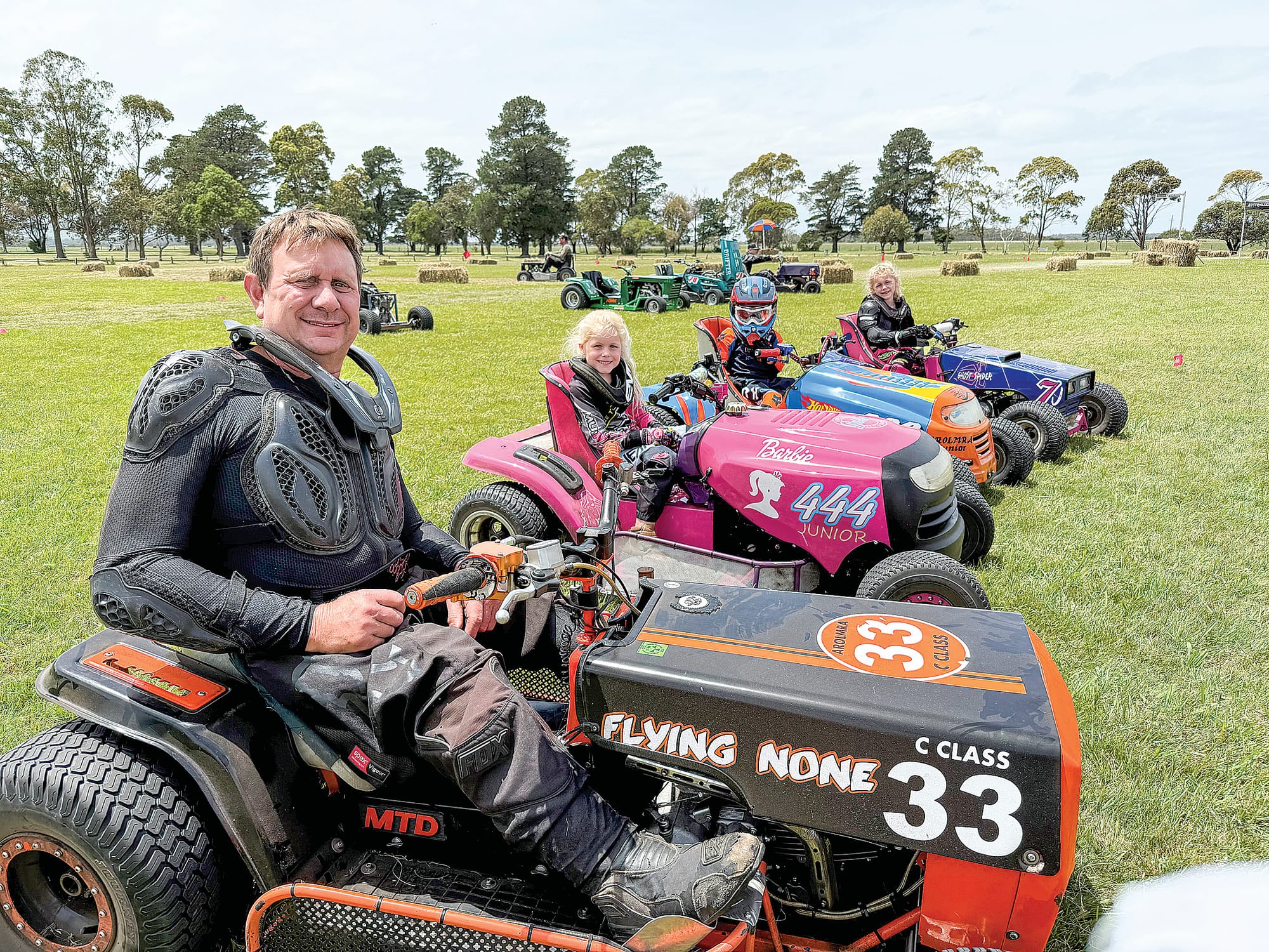It’s a family affair for Ray Mackay and family of Lakes Entrance with grandchildren Ava, four-year-old Colby and Lilly all involved as well as son Ashley a former Australian champion.