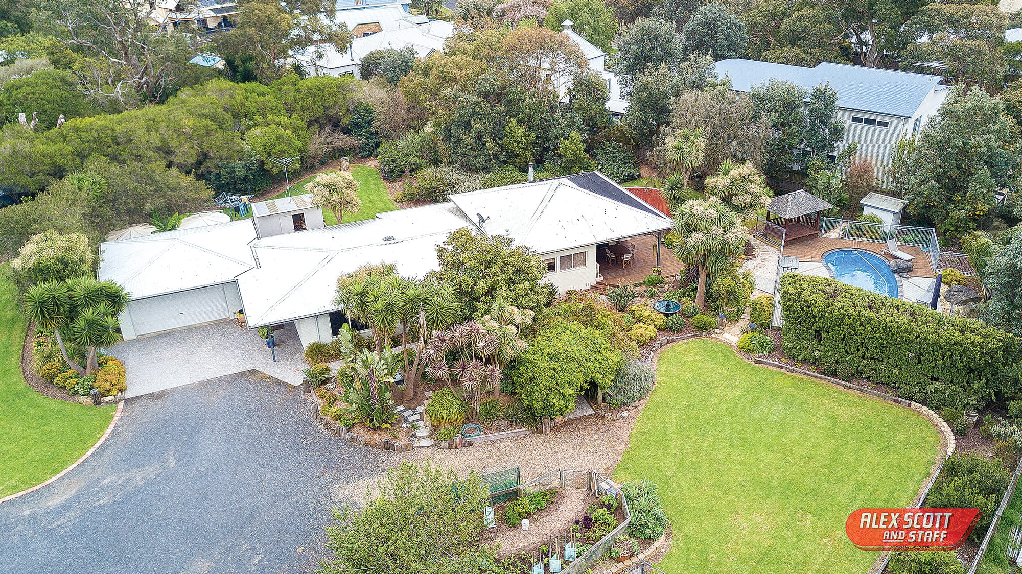 Secluded luxury and eco design in Silverleaves