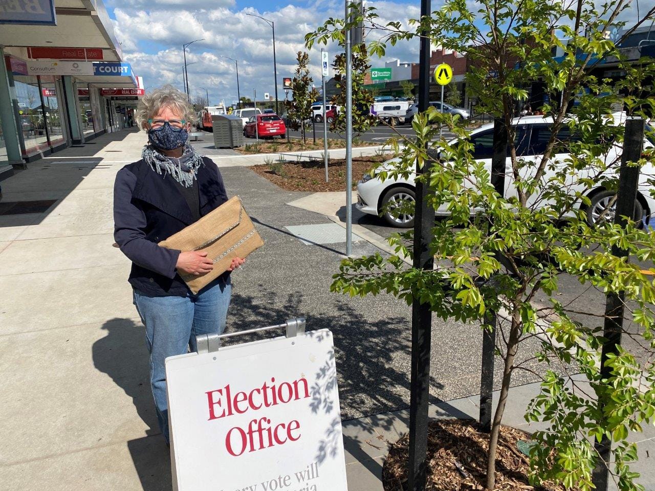 Sacked former mayor seeks council redemption