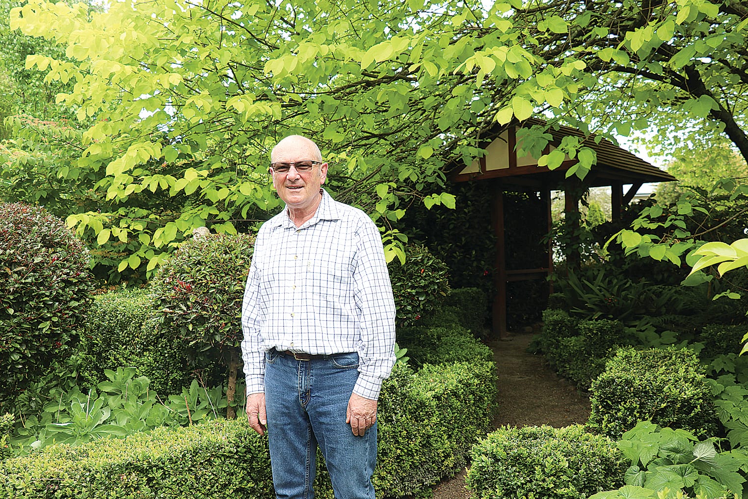 Member of Loch Village Garden Club, Howard Booth is opening his garden ‘Lochchester’ to the community once again for the popular Loch Open Gardens event. Z23_4523