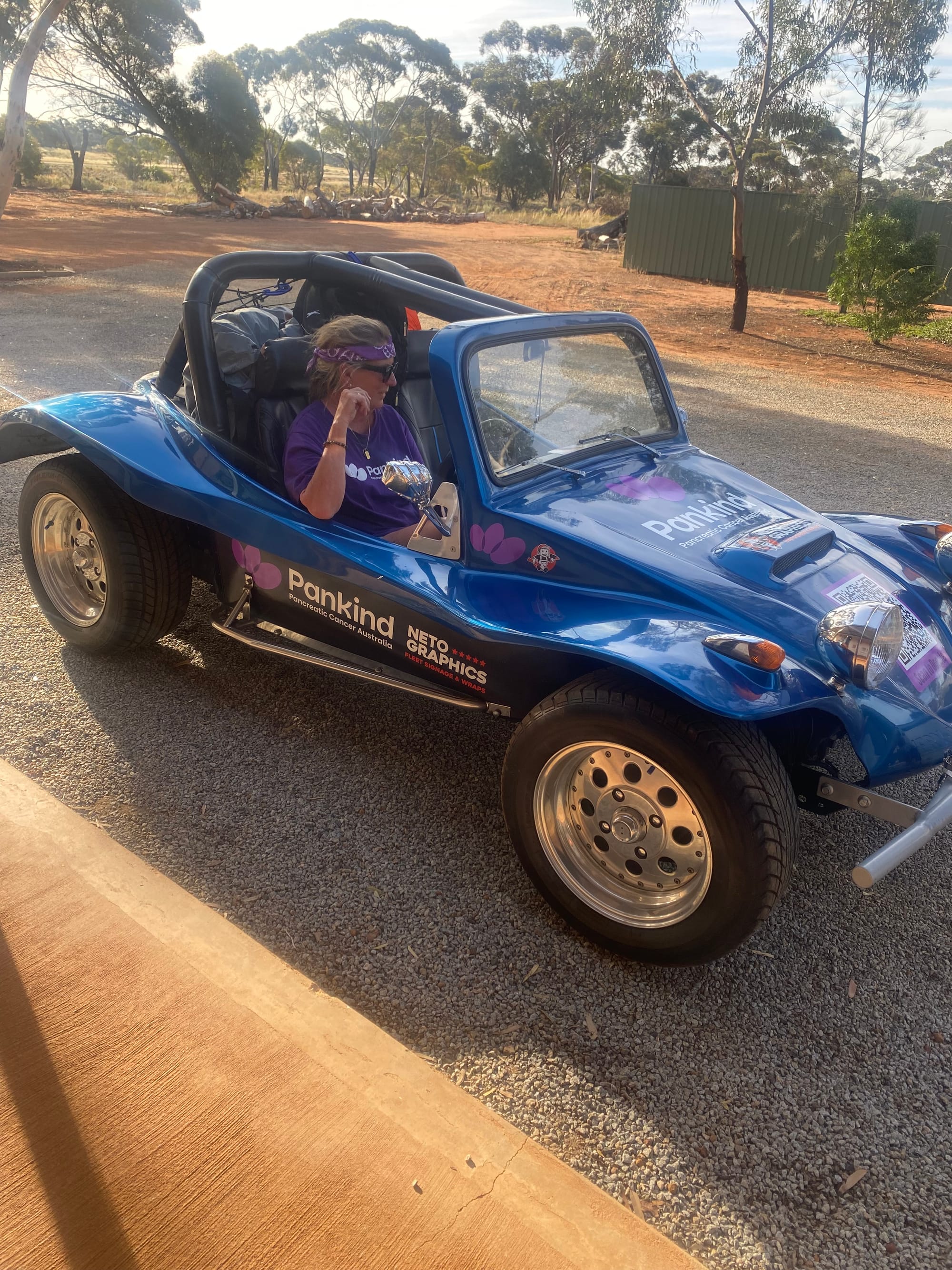 Kirri Harvey’s husband, Andrew, lost his battle to pancreatic cancer, and Kirri is driving from Western Australia to Phillip Island in her 1967 beach buggy to change the story of this disease. 