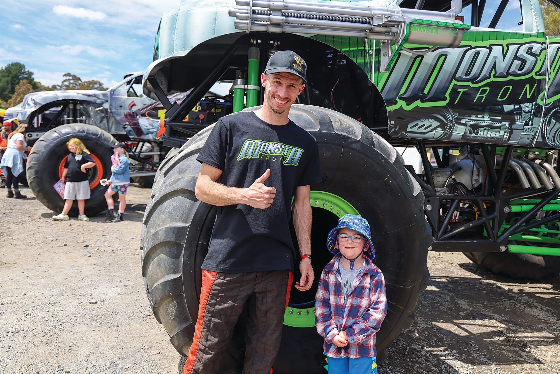 Psycho PAT passed on monster truck driving hints to Zayd from Wonthaggi. B45_4625
