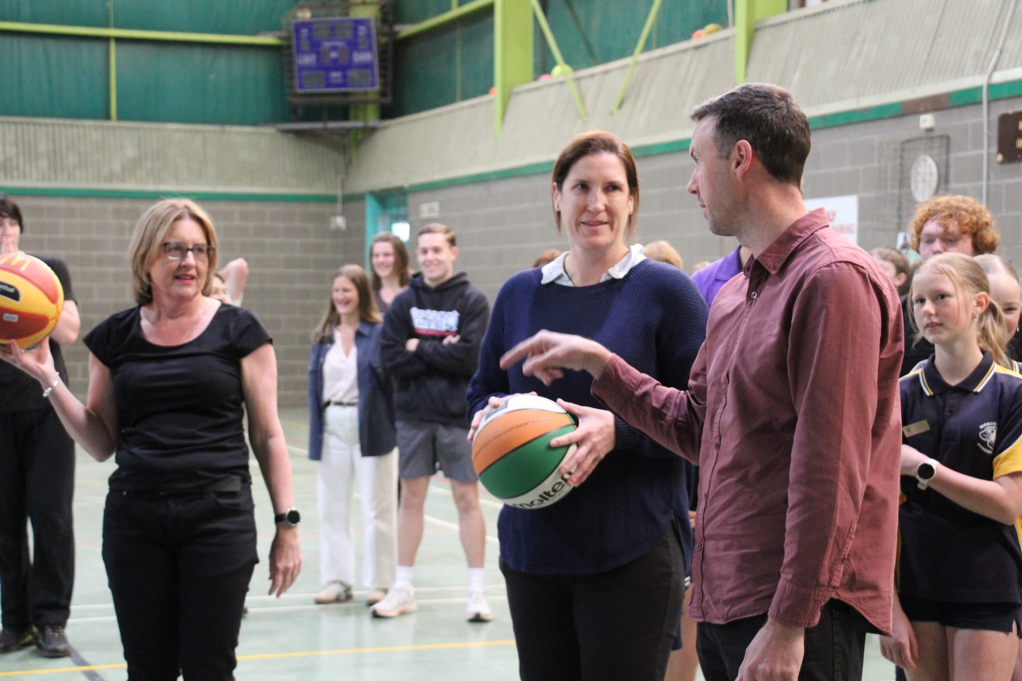 Free throws for Premier on surprise visit to Mirboo North