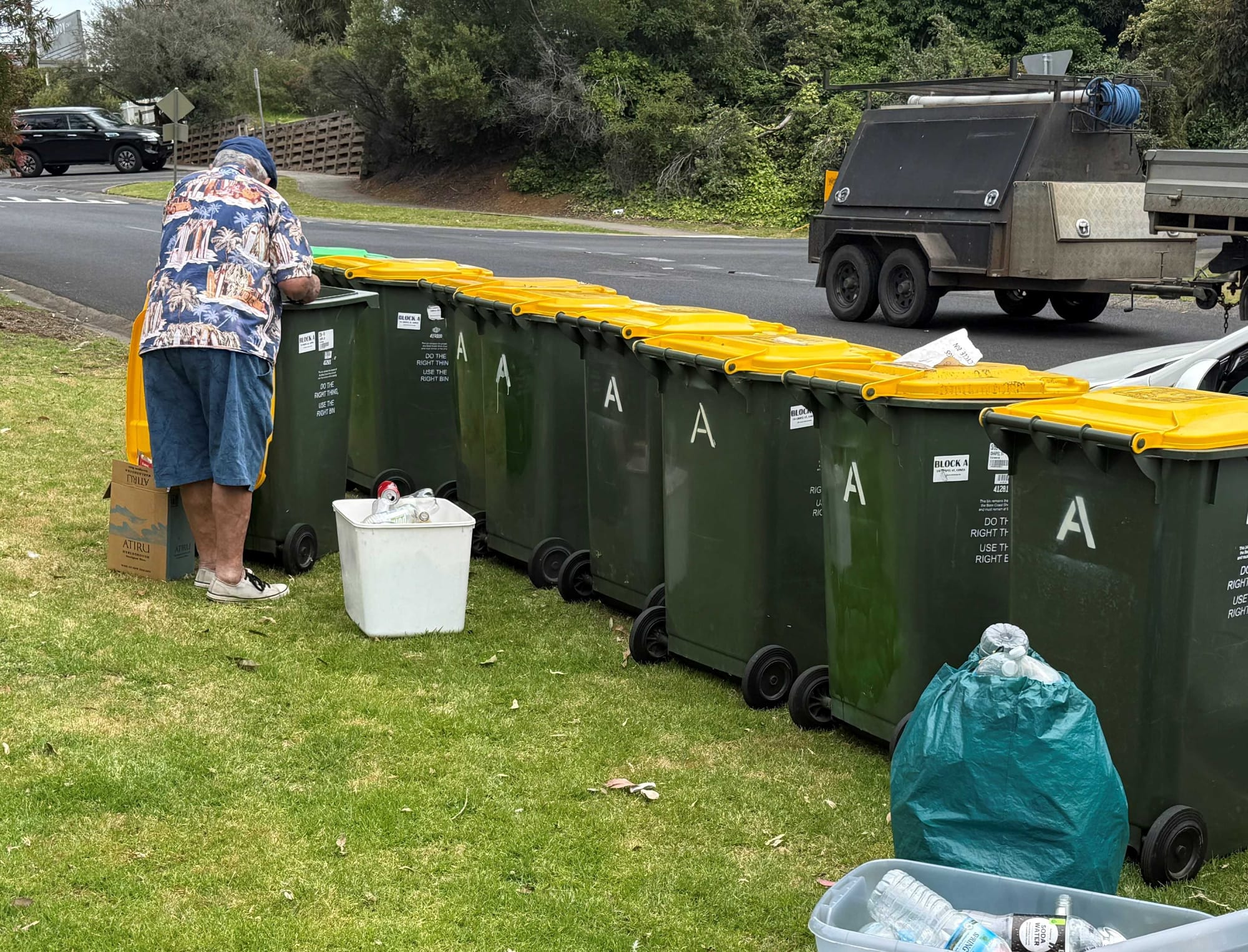 Making ends meet at Christmas… and every other day!