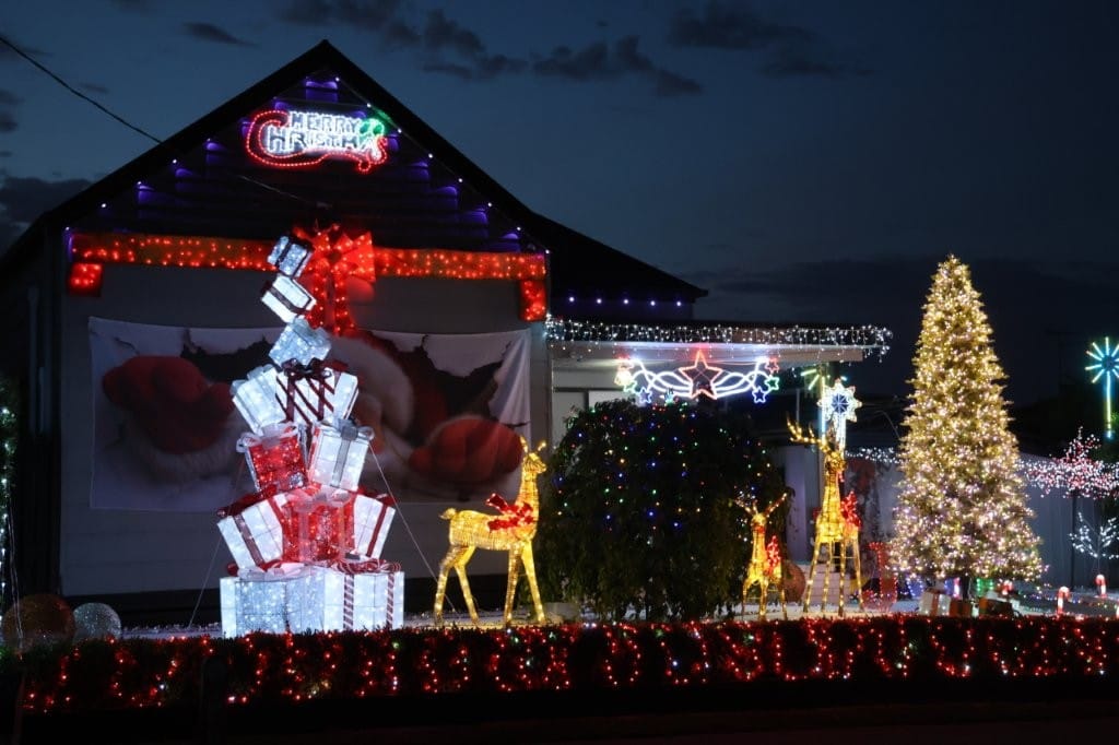 Wonthaggi house sets high standard for Christmas lights
