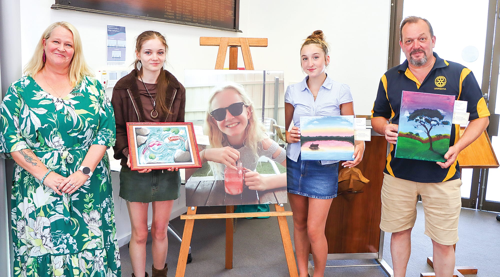 Luciblooms honours young artists