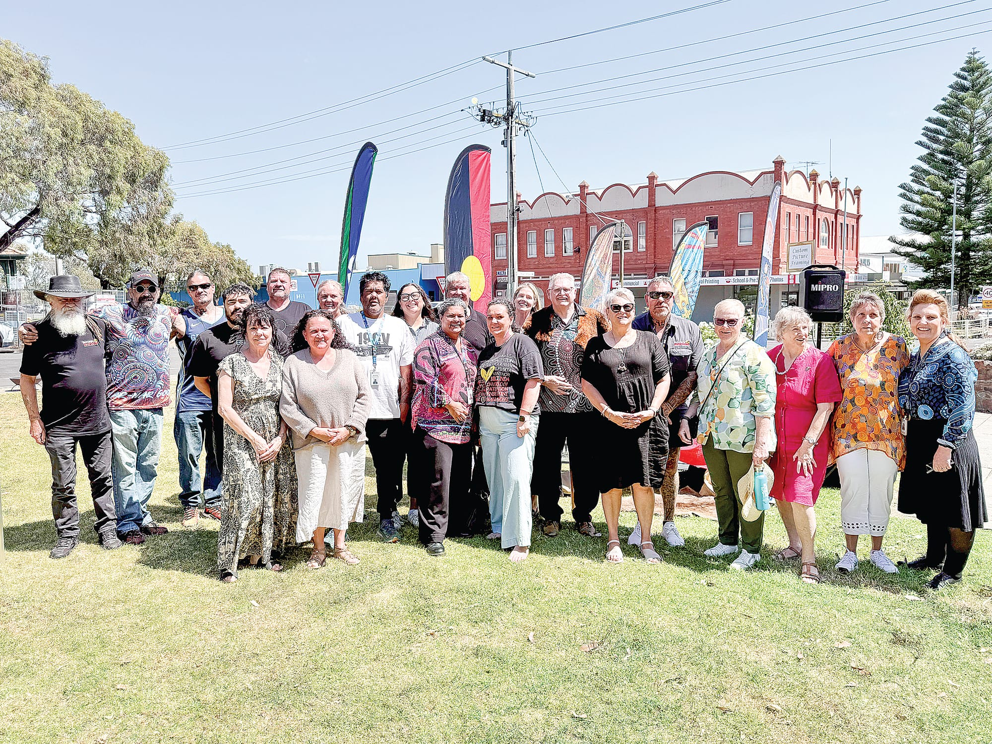 Community gathers to honour Tunnerminnerwait and Maulboyheenner