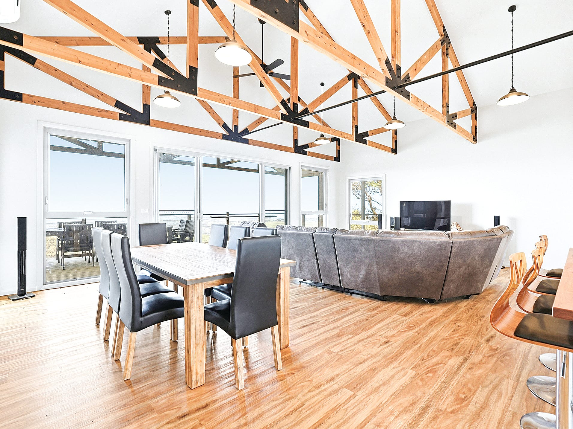 Spectacular views over coast and country