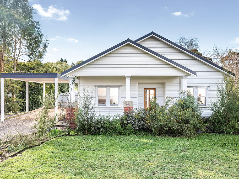 Californian bungalow charm in the heart of Bena post image