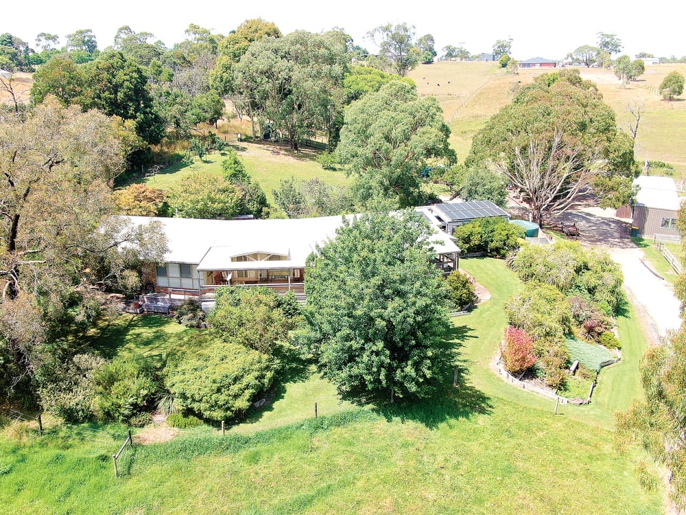‘Koorrnong’ - the lifestyle you have dreamed about on 11.56 acres post image