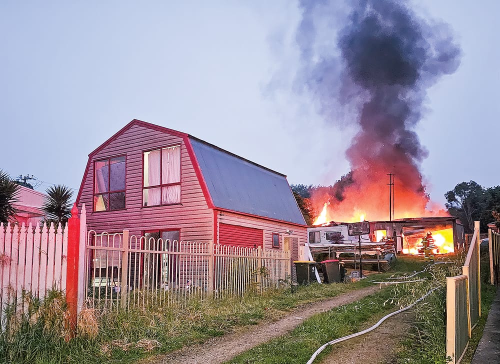 Fire brigades contain blaze post image