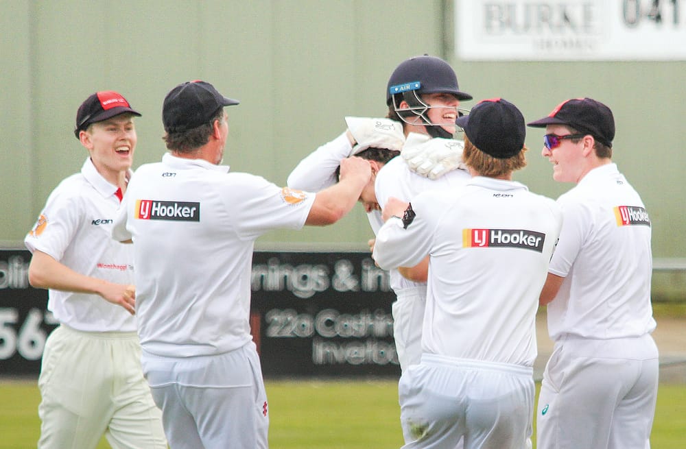 Stingrays superb on day one as cricket beats the weather post image