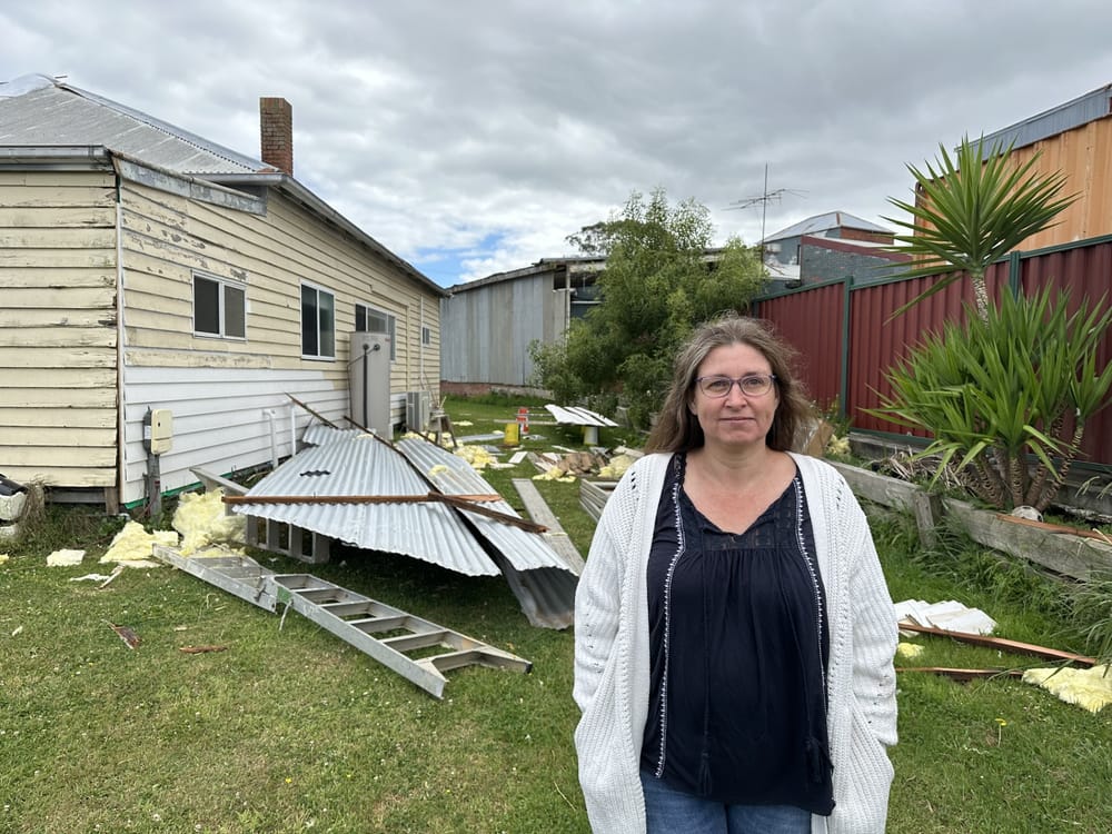 Cyclonic winds rip roof off Poowong home post image