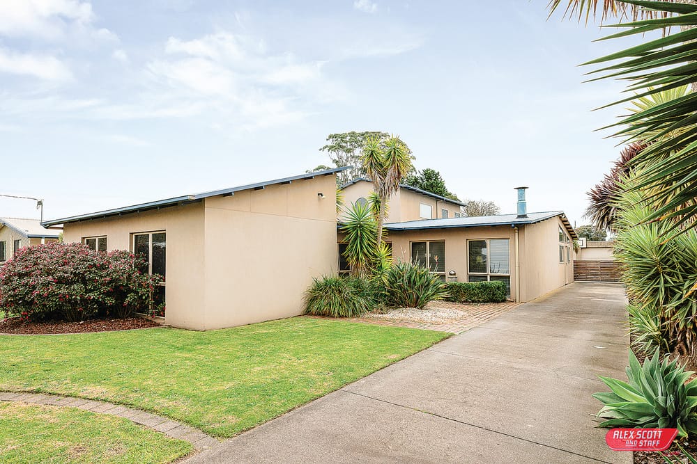 Let me entertain you post image