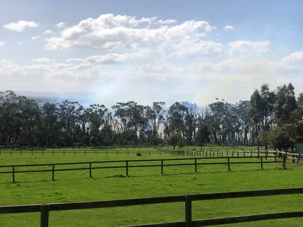 Multiple tankers head to bushfire in Nyora post image