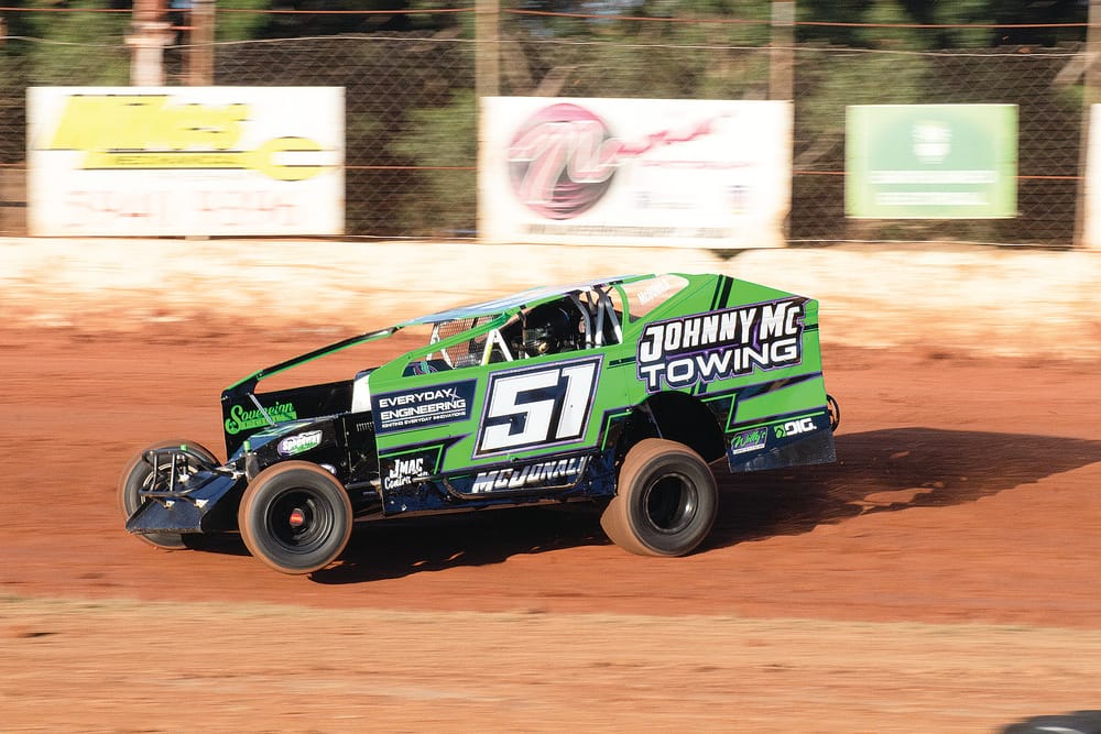 McDonald wins Nyora dirt modified fast 50 post image