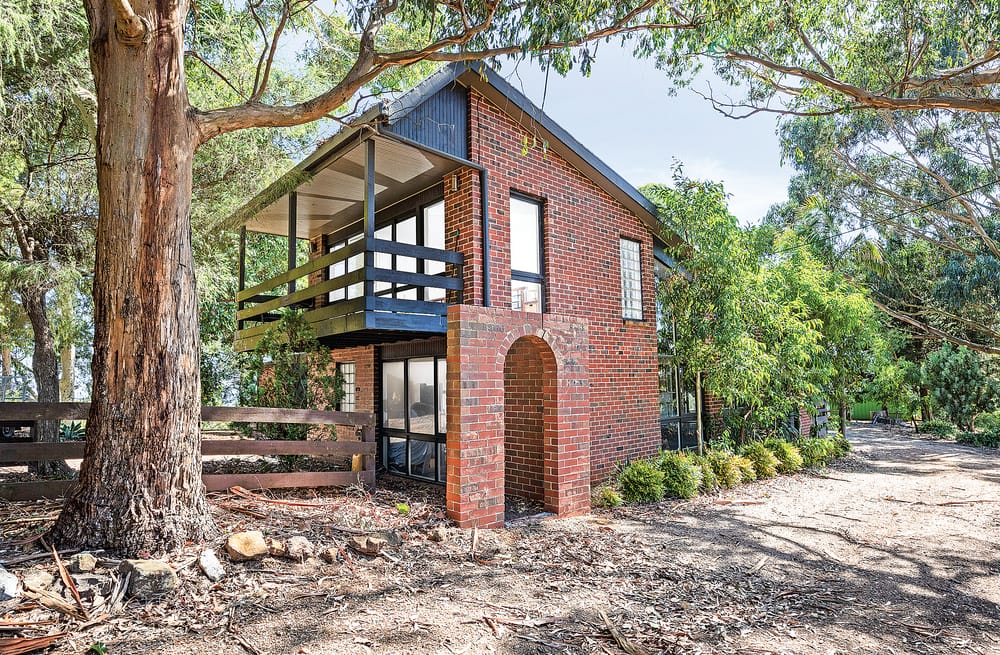 Ride into paradise - gorgeous 80 acre lifestyle property post image