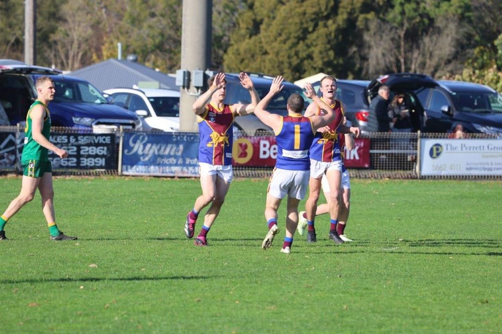 Parrots record winning streak on the line at Leongatha post image