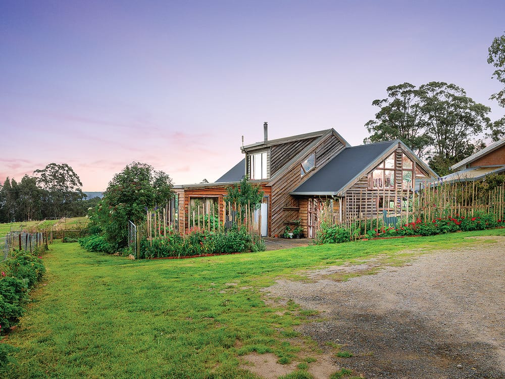 The perfect lifestyle with earning potential post image