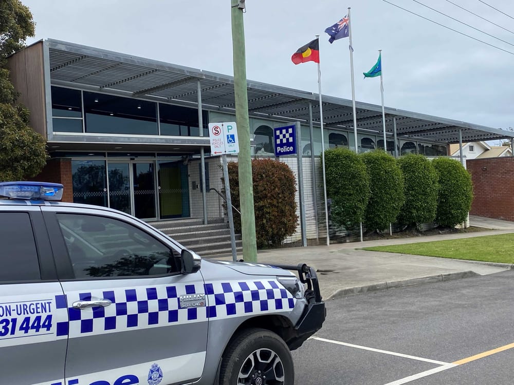 Police appeal for help after axes drawn in Wonthaggi carjacking post image