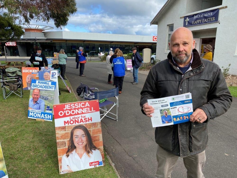 Cowes votes: Big numbers turn out early post image