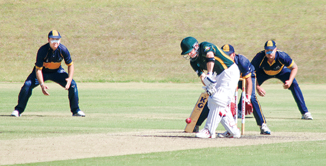 Incredible finish to Invy, Imps clash post image