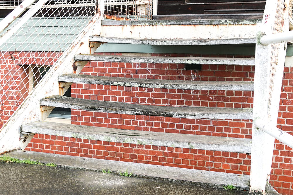 Grand old ‘Gatha stand needs some TLC post image