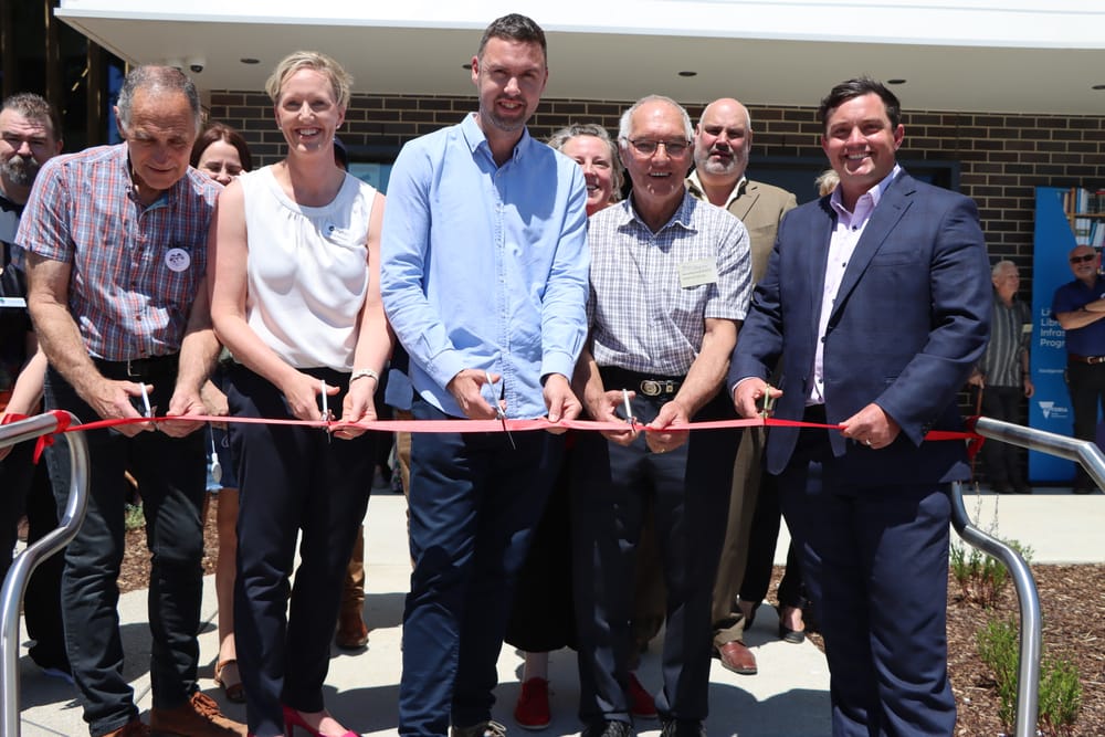 Joy as Korumburra Community Hub opens post image