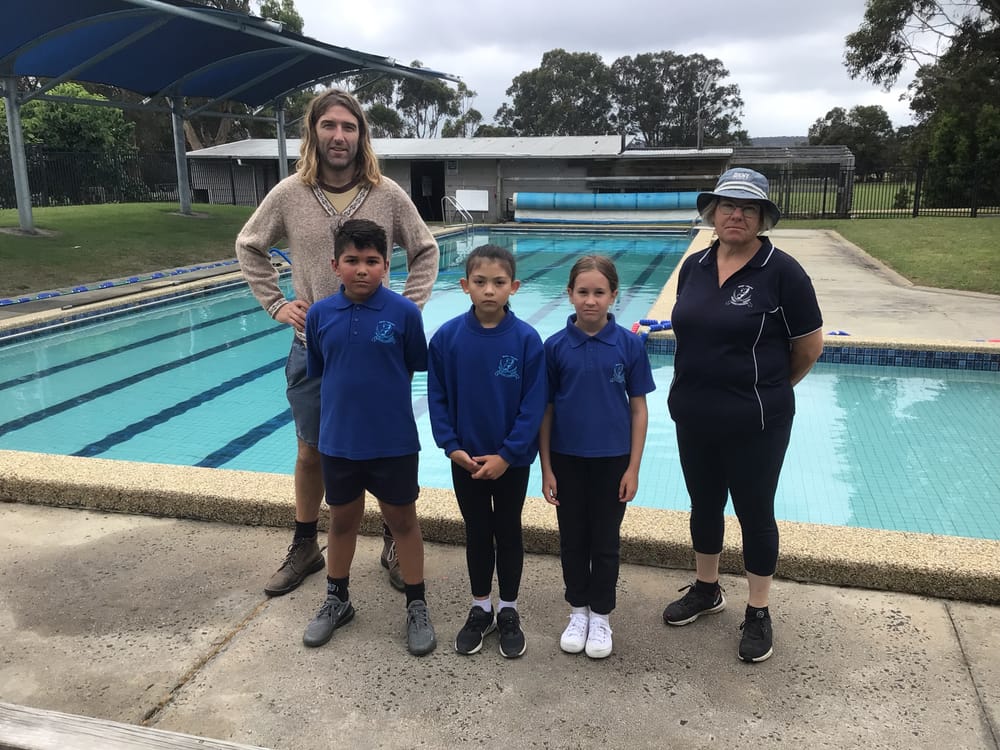 Thieves steal school pump post image