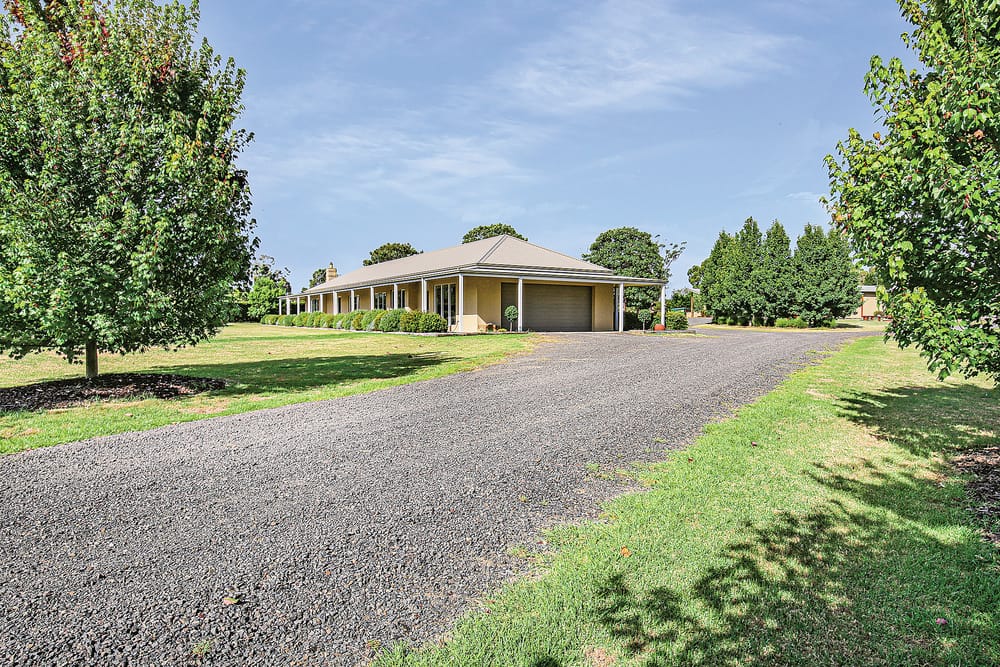 Executive elegance on town boundary post image