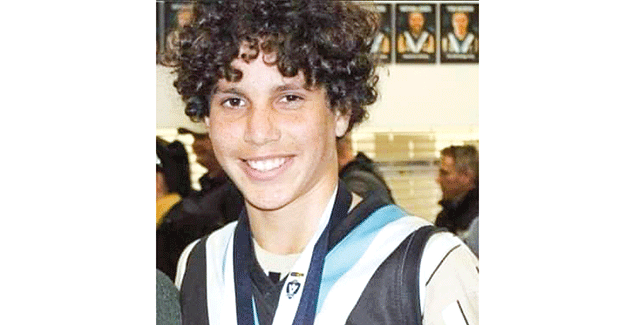 James Lewis wins best and fairest in stunning fashion post image