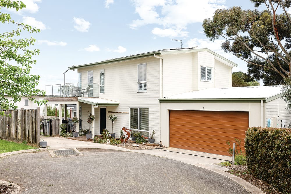 Private court location post image