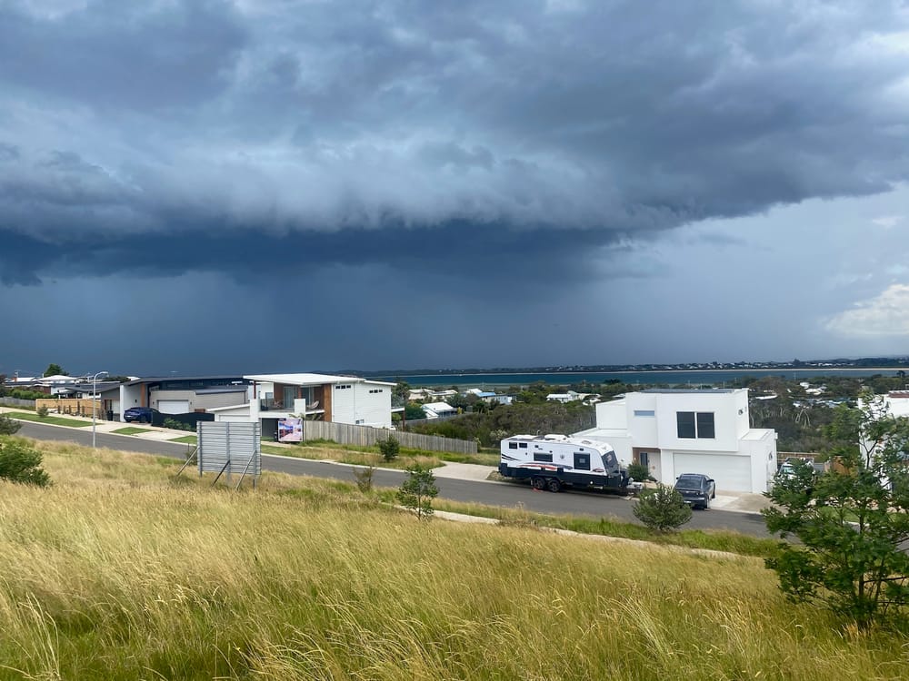 Thunderstorm asthma alert as storms approach post image