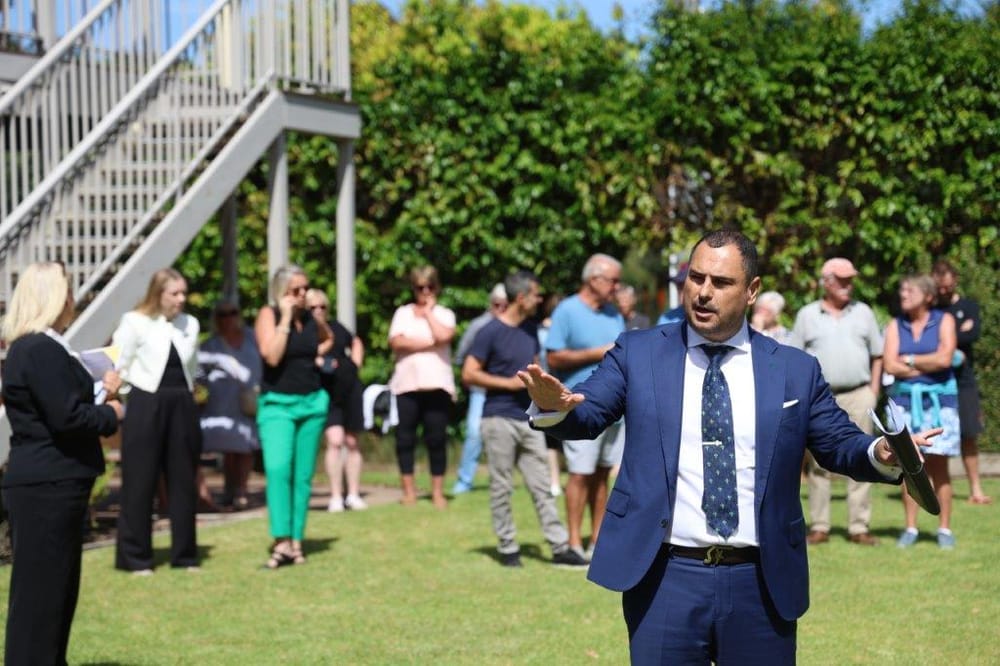 ‘Rare’ Lovers’ Walk property ‘likely to sell in days’ post image