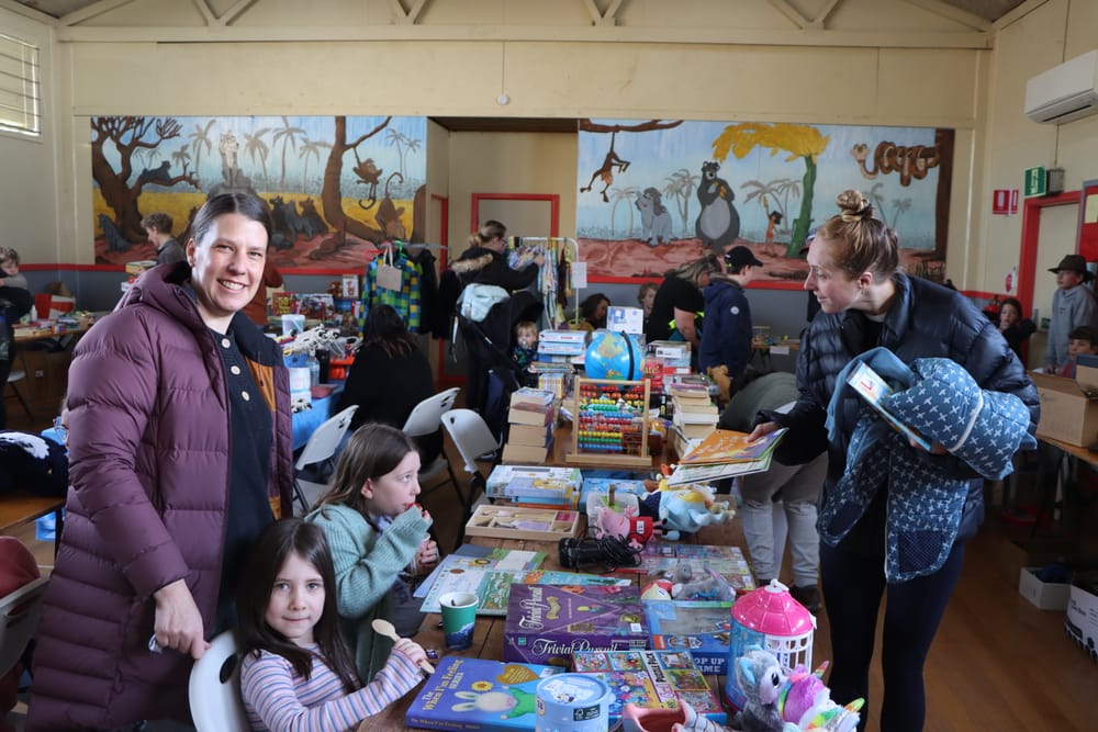 Leongatha Scout Group benefits from combined Mega Garage Sale post image