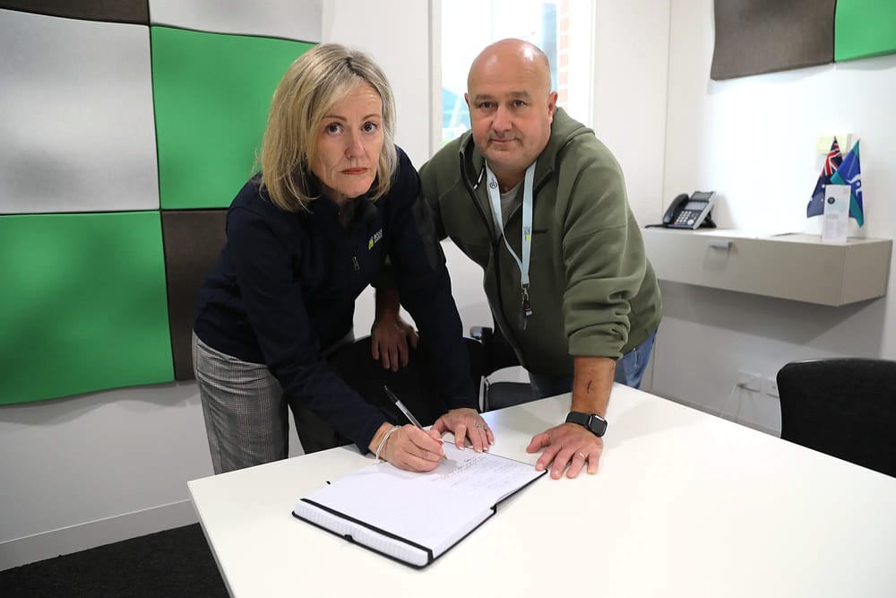 Encouragement to sign condolence books after Bondi massacre post image