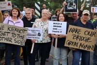 Christmas comes early for the Kernot bridge post image