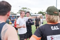 Saint helps give Giants junior program a kick-along post image